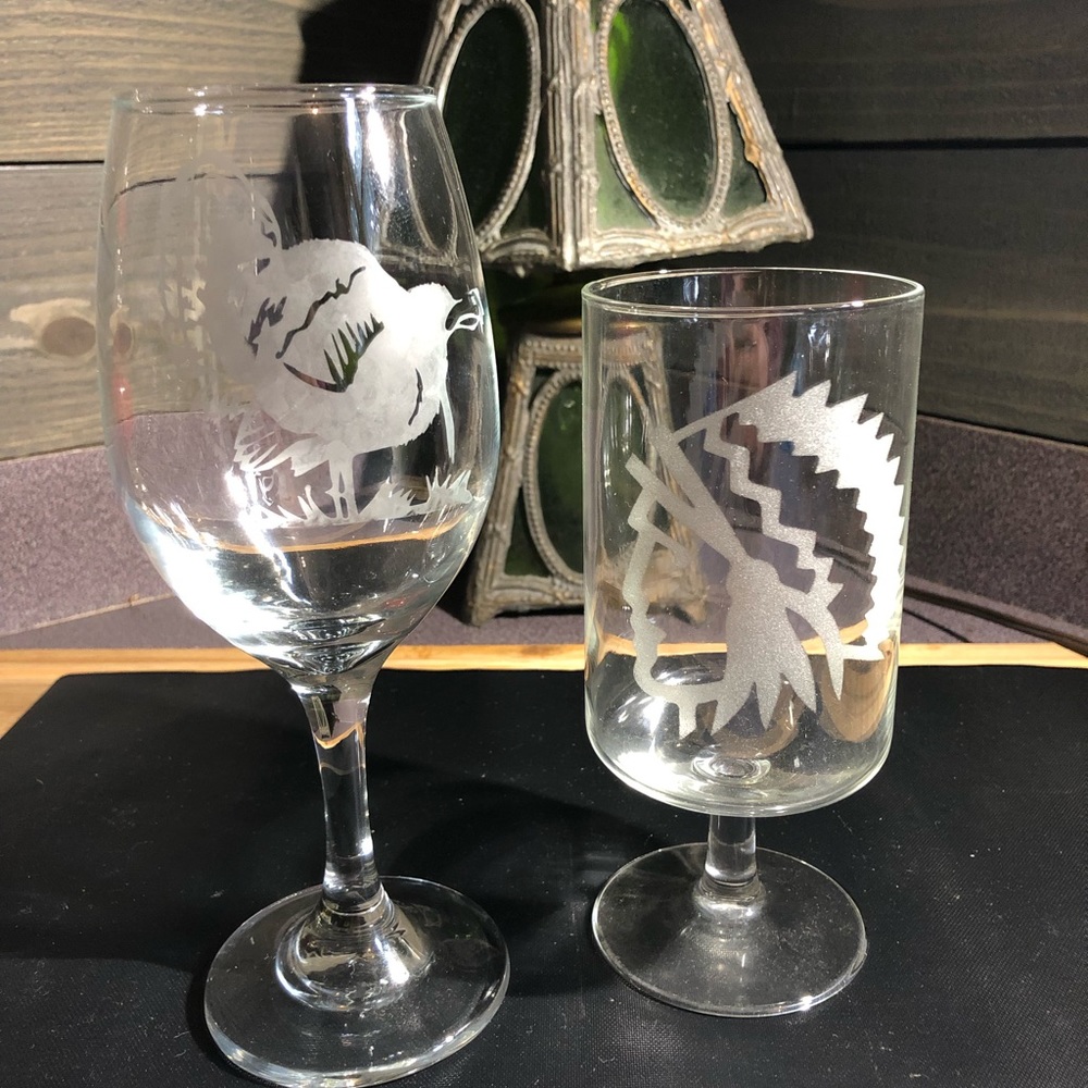 2 men bar ware glasses. Turkey & Indian chief head silhouette